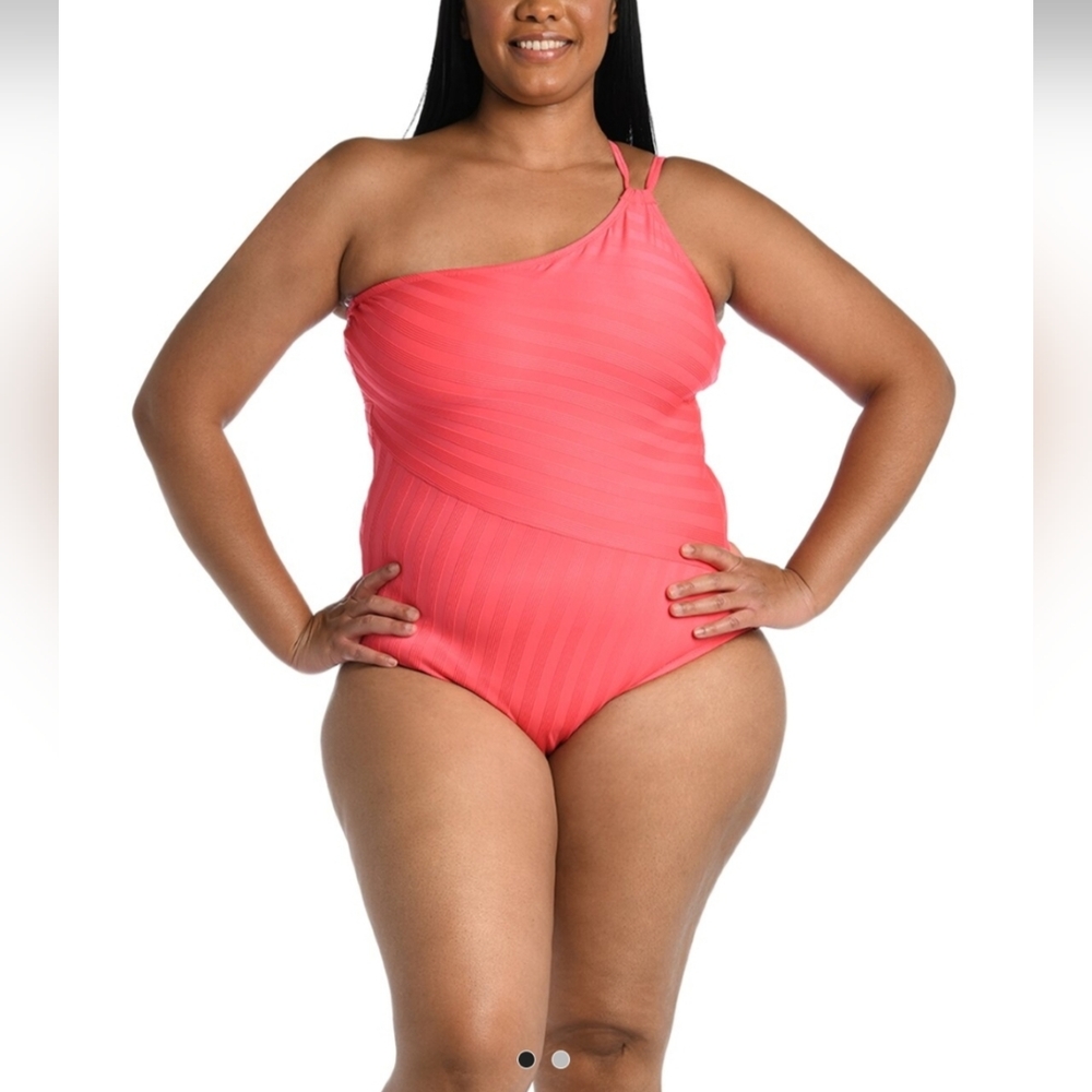 NWT La Blanca One-Peace Swimsuit Size 16W, Color Coral Sun.
